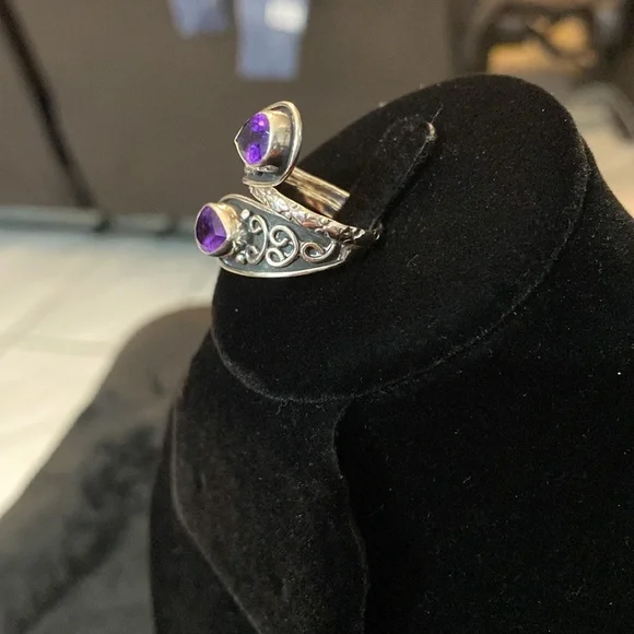 Sterling Silver Vintage PTI Amethyst Ring - Picture 3 of 5